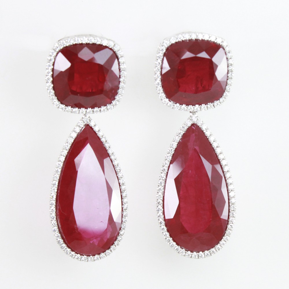 ARETES DE ORO BLANCO CON RUBIES Y BRILLANTES