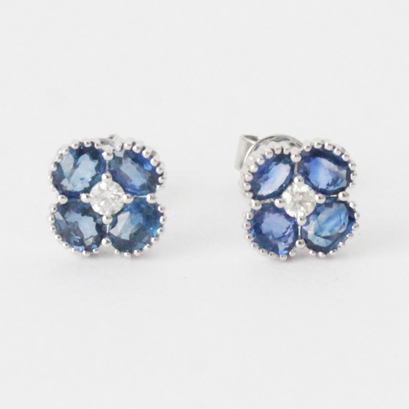 ARETES FLOR HORLENSIA